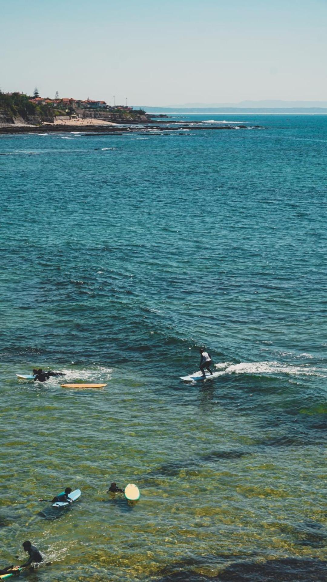 Turismo Do Seculo Hotel Estoril Luaran gambar Surfers at the mouth of the River Tweed