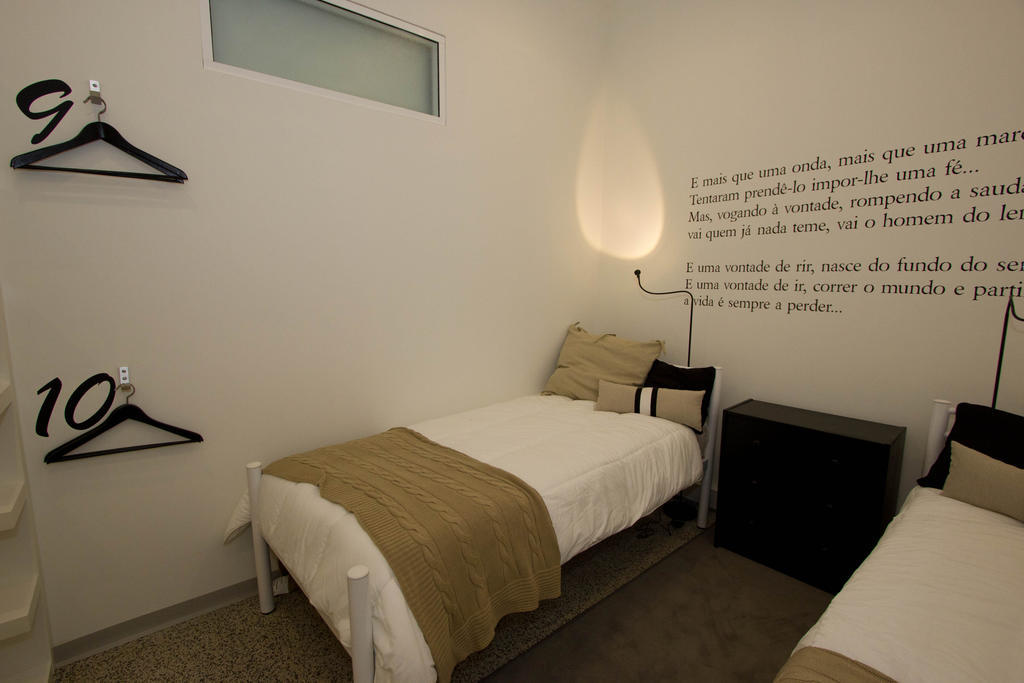 Turismo Do Seculo Hotel Estoril Bilik gambar A room at the hotel